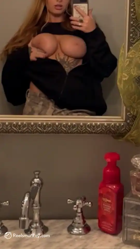 Busty Babe Revealing Her Big Bouncy Tits As Mirror Selfie For Tiktok Porn