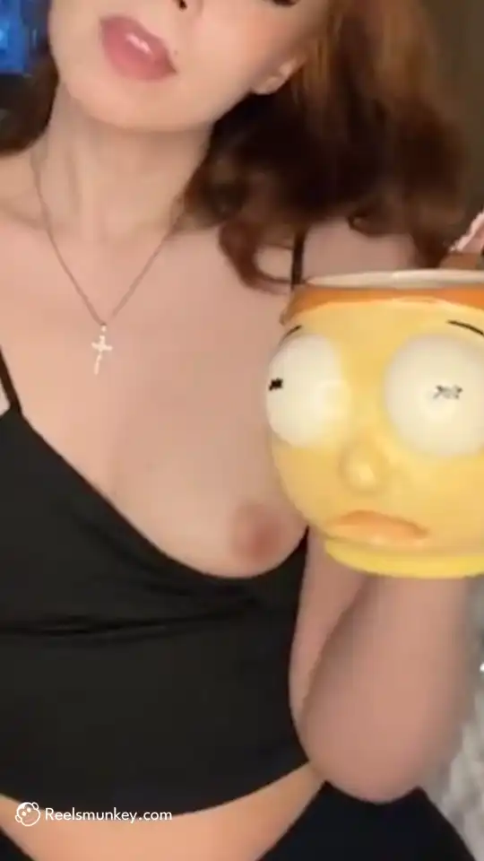 This Girl Cleverly Flashes Her Nipples On Tiktok With A Morty Cup