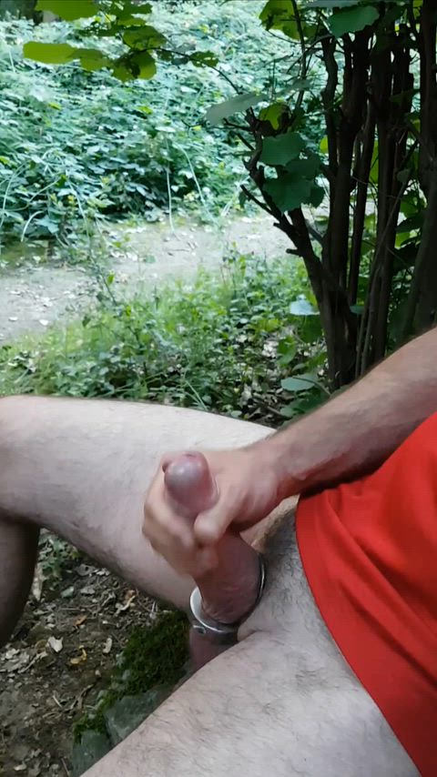 Cumshot Huge Load Outdoor