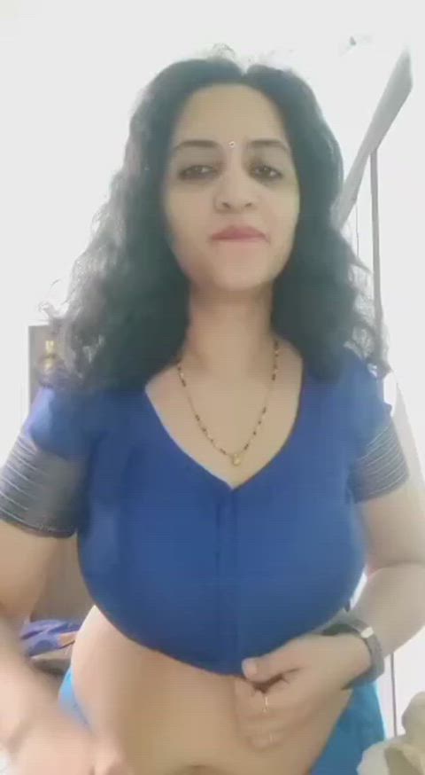 Bangladeshi Bhabi Big Tits