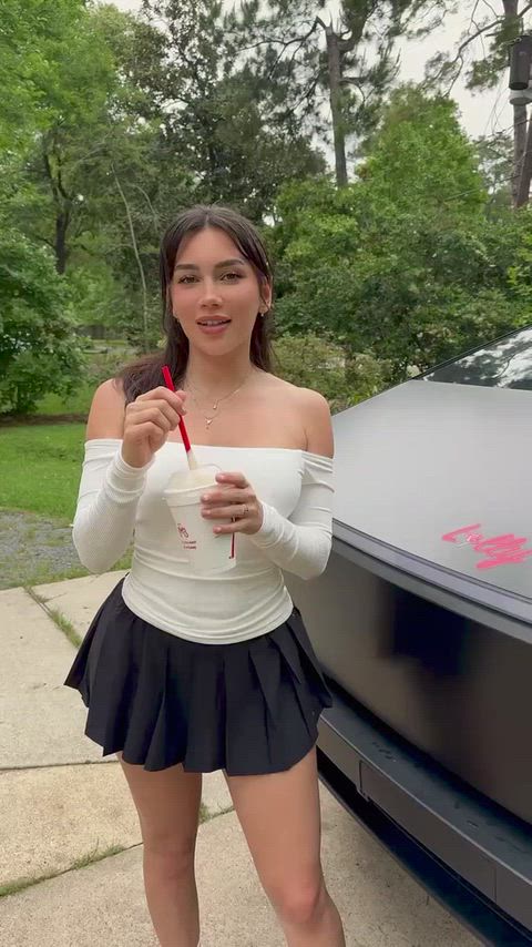 Big Tits Lips Outdoor