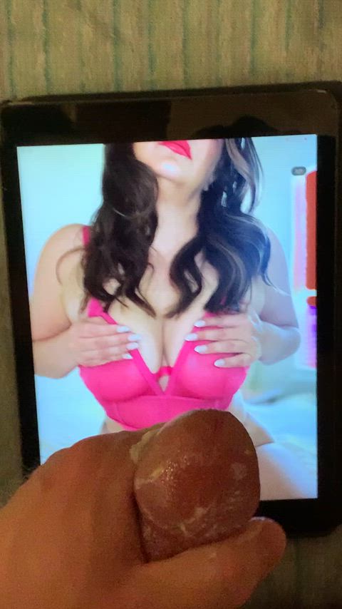 Big Tits Cum Cumshot