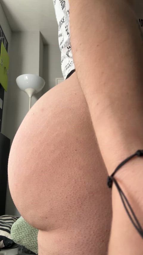 Amateur Ass Ass Shaking