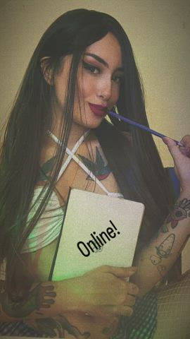 Camgirl Latina Lingerie