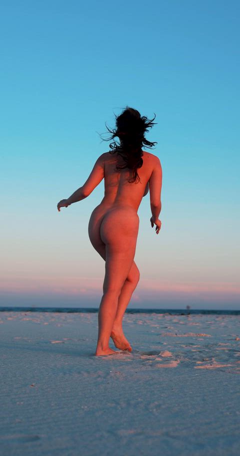 Beach Big Ass Exhibitionism