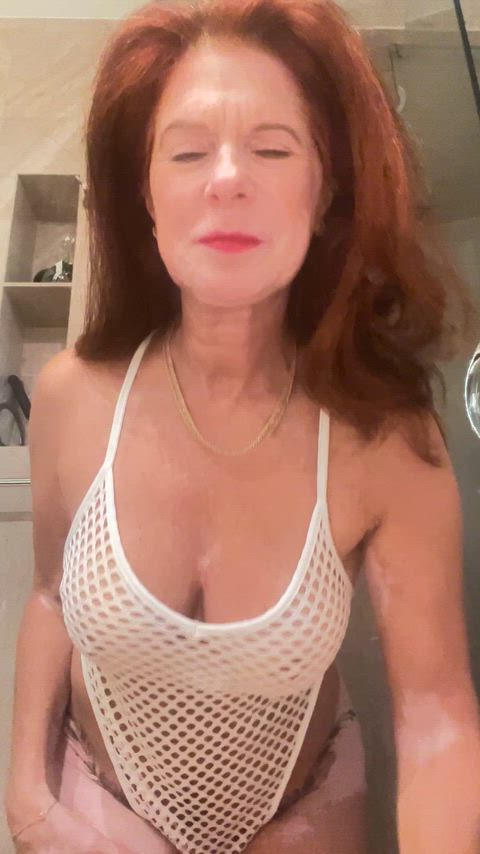 Amateur Cougar Hotwife