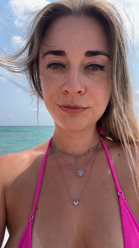 Amateur Beach Bikini
