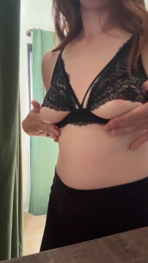 Boobs Bouncing Tits Jiggling