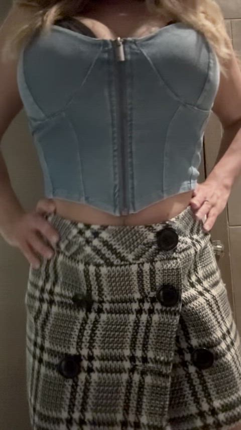 Babe Big Tits Hotwife
