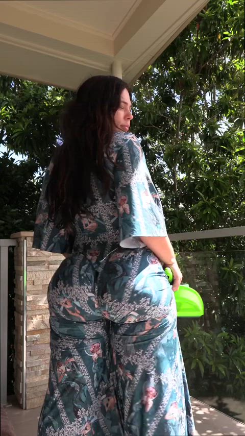 Big Ass Phat Ass Shaking
