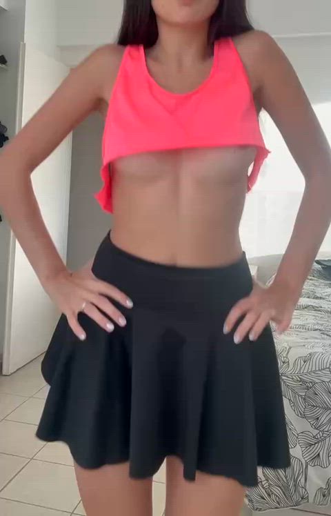Brunette Latina Natural Tits