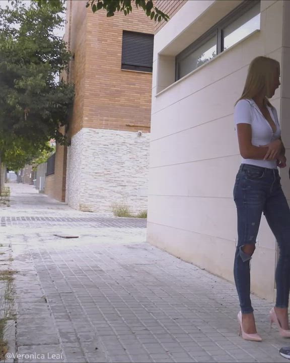 Blowjob Body Public