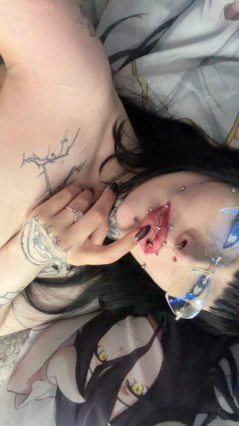 Alt Alternative Ass