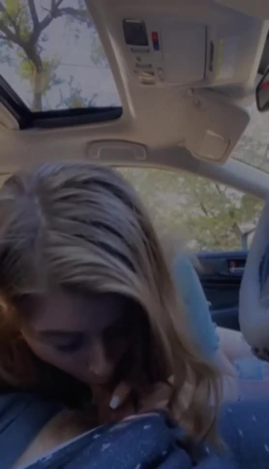 Beautiful slut wife car blowjob