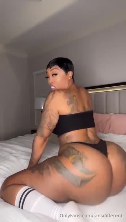 Beautiful And Thick Ebony IG Baddie (1)