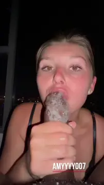 Juicy Blowjob Lingerie Dance