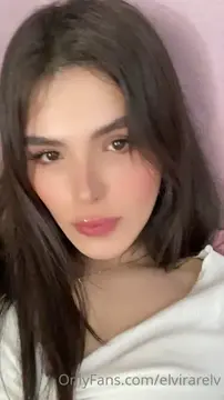 Creampie Show: Playful Portrait Clip