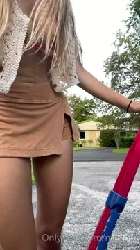 Big naturals in ya face