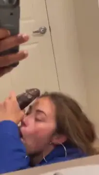 Voluptuous Yeshoney Sucking Show