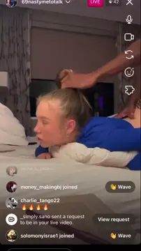 Hardcore Close-Up: Cheeky Vertical Video