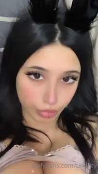 Bangmybully Solo: Irresistible Vertical Clip