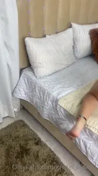 Sexy Jiilla Play in Ass