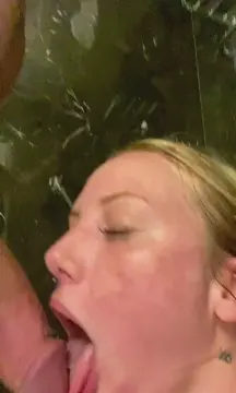SPOILED RICH COLLEGE SLUT BRINGS HOME THE FRAT BOY AND DEEP THROATS HIM ❤️