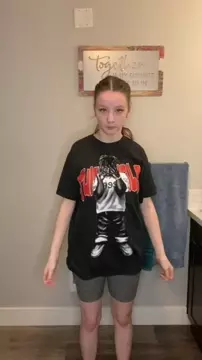 Pussy Play: Irresistible Short Clip