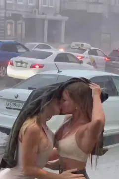Flawless Pussy Flaunt in Riding