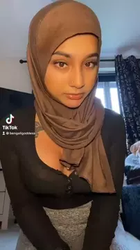 Doodlebov Tits — Naughty Vertical Clip