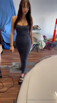 Ass Dance: Irresistible Portrait Clip