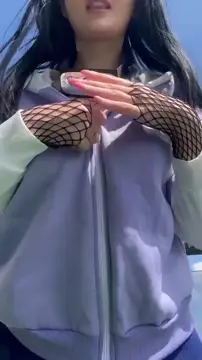 Brunette Cute — Wild Vertical Clip