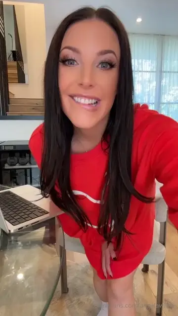 Tempting Boobs Solo in Bigtits